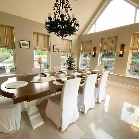 Villa Lakeview Exclusive On The Blessington *