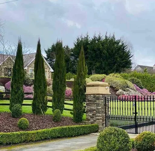 Lakeview Exclusive On The Blessington *